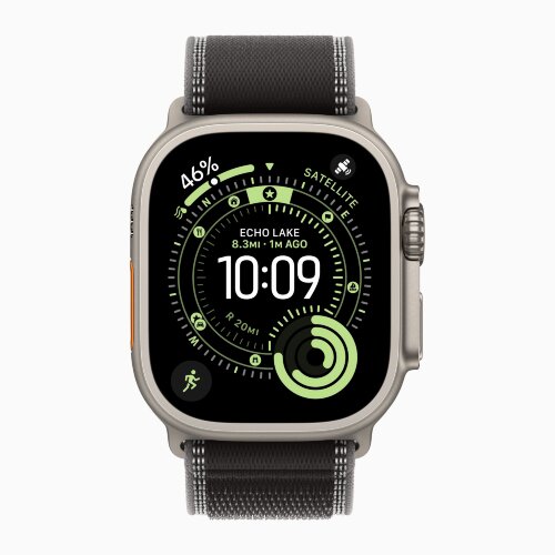 Apple Watch Ultra 3 49mm Titanium Case with Black/Charcoal Trail Loop (S/M)