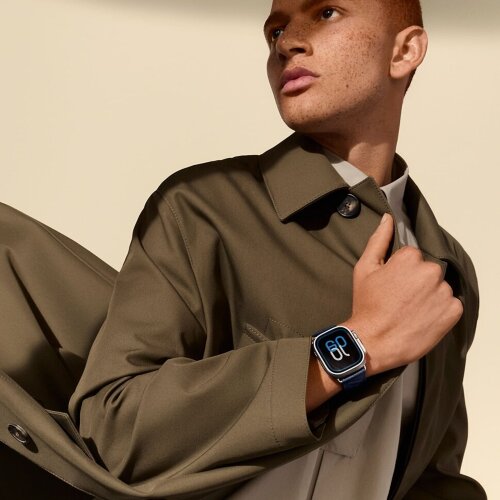 Apple Watch Ultra 4 Hermes 49mm, ремешок En Mer синего цвета