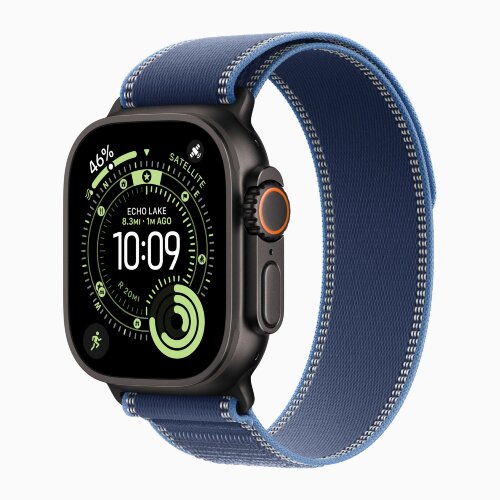 Apple Watch Ultra 3 49mm Black Titanium Case with Blue/Bright Blue Trail Loop (S/M)