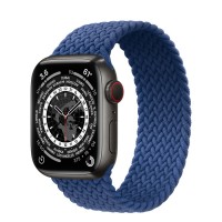 Apple Watch Series 7 41 мм, Space Black Titanium, плетеный монобраслет «Атлантический синий»