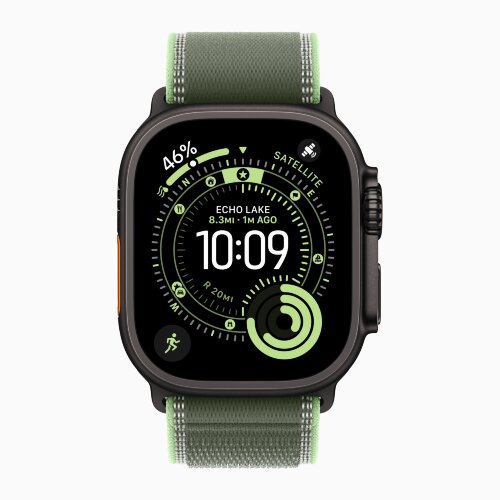 Apple Watch Ultra 3 49mm Black Titanium Case with Green/Neon Trail Loop (S/M)