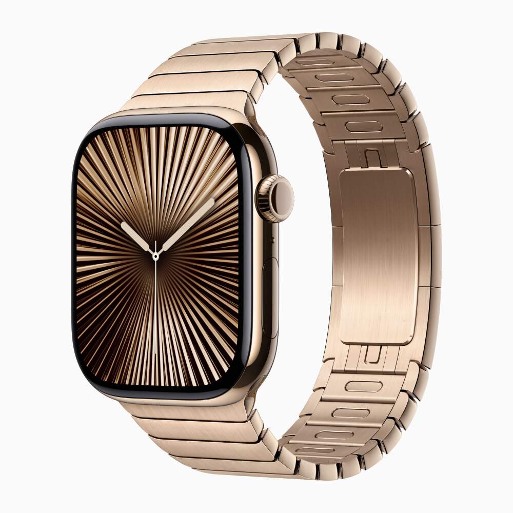 Watch titan gold top
