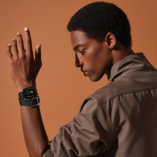 Apple Watch Hermes Series 10 46mm, двойной кожаный ремешок с пряжкой черного цвета