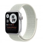 Apple Watch Series 6 Nike 40 мм, серебристый алюминий, браслет "Еловая дымка"