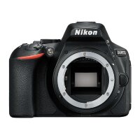 Зеркальный фотоаппарат Nikon D5600 Body