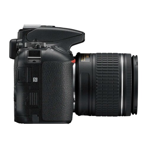 Зеркальный фотоаппарат Nikon D5600 Body
