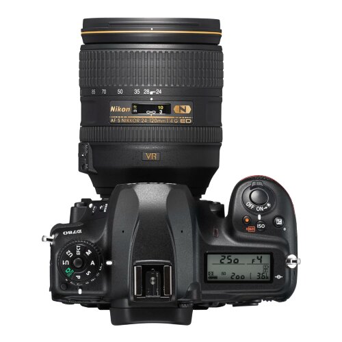Nikon D780 + AF-S 24-120mm F/4 VR KIT