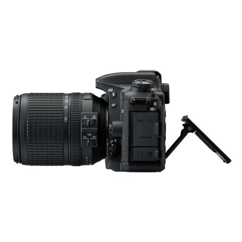 Nikon D7500 + AF-S DX NIKKOR 18-140 VR