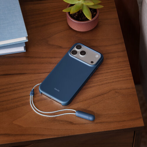Чехол Beats для iPhone 17 Pro Max Kickstand Case с MagSafe Camera Control - Синий (Bedrock Blue)