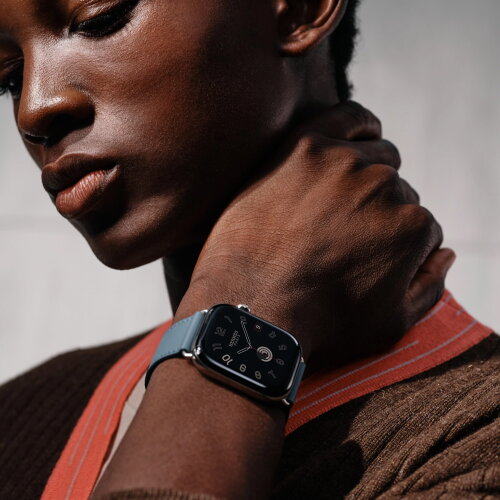Apple Watch Hermès Series 12 46mm, Silver Titanium, ремешок Single Tour темно-синий (Bleu Tempête)