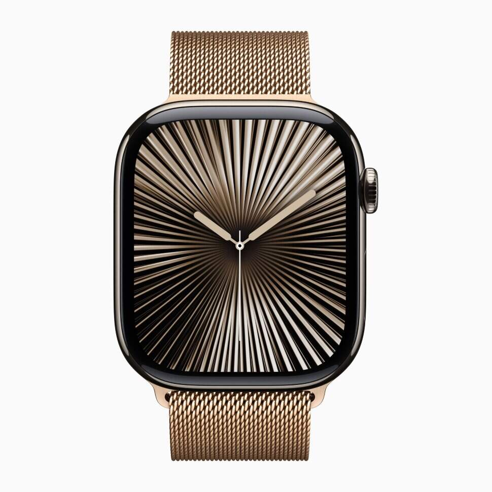 Apple Watch 10 Gold Titanium 46mm Gold band