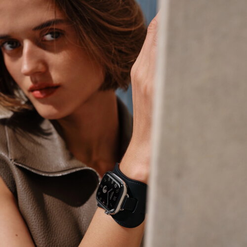Apple Watch Hermès Series 12 42mm, Silver Titanium, ремешок Attelage En Selle черный (Noir)
