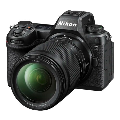 Nikon Z6III + 24-200 kit