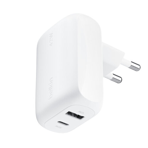 Двойное сетевое зарядное устройство Belkin BoostCharge 42 Вт